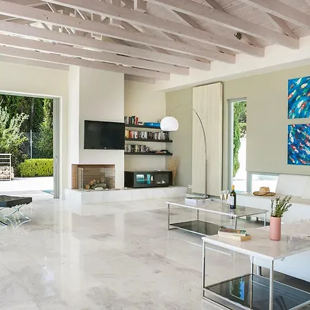 Villa Aloni - Contemporary With Private Pool & Sea Views, Fiskardo *