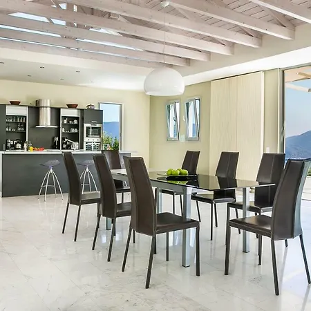Villa Aloni - Contemporary With Private Pool & Sea Views, Fiskardo Matsoukata