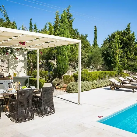 Villa Aloni - Contemporary With Private Pool & Sea Views, Fiskardo Matsoukata