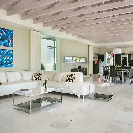 Aloni - Contemporary With Private Pool & Sea Views, Fiskardo