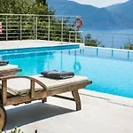 Aloni - Contemporary With Private Pool & Sea Views, Fiskardo